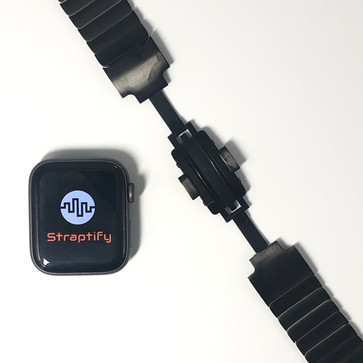 Black stainless steel bracelet strap (button adjustment) 黑色不銹鋼手鐲款錶帶 (按鍵調整款)