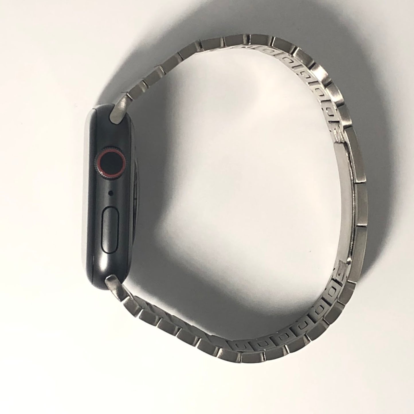 Silver/ Titanium Stainless steel bracelet strap (button adjustment) 銀色/鈦金屬色不銹鋼手鐲款錶帶 (按鍵調整款)