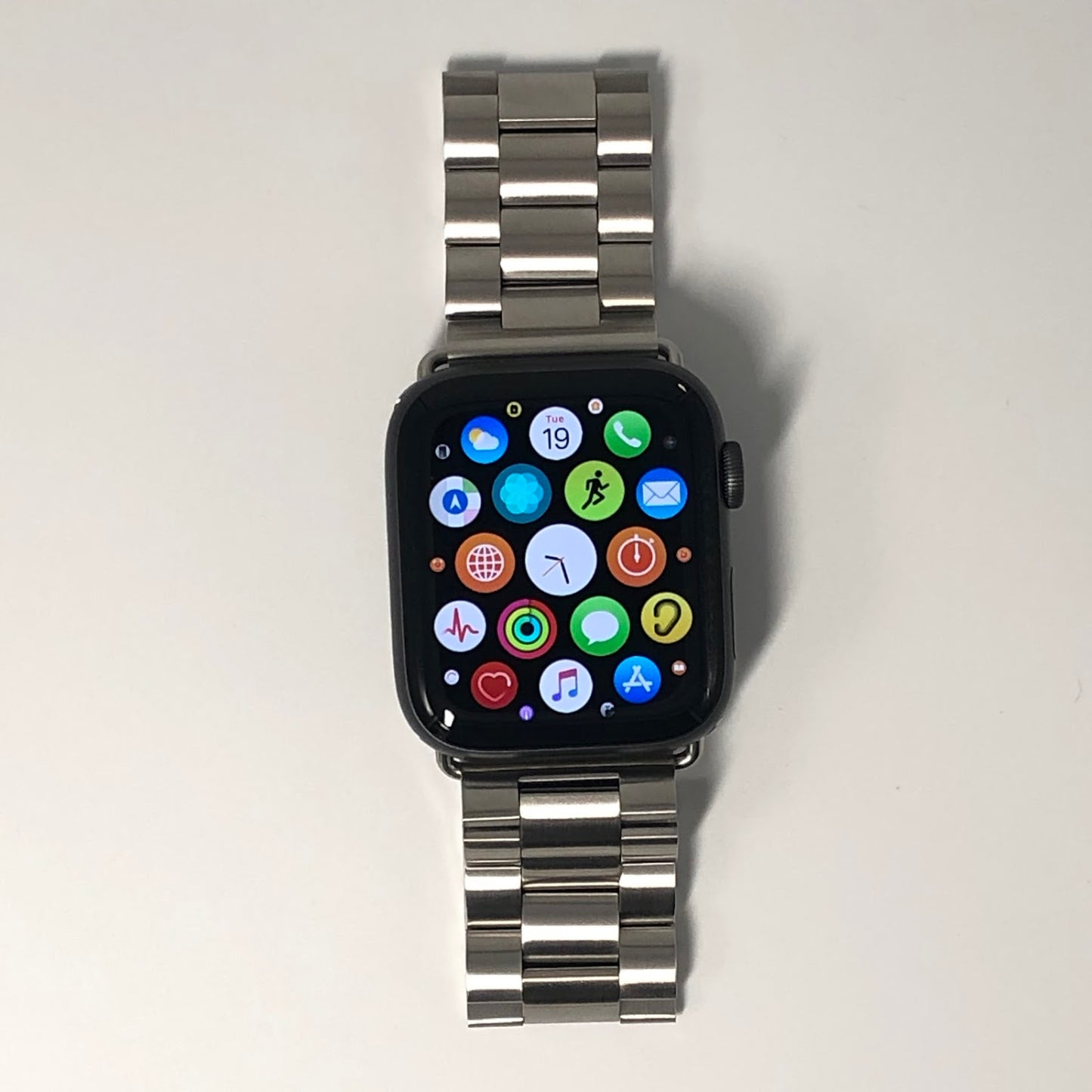 Three-beaded stainless steel strap - Silver 三珠不銹鋼錶帶 - 銀色