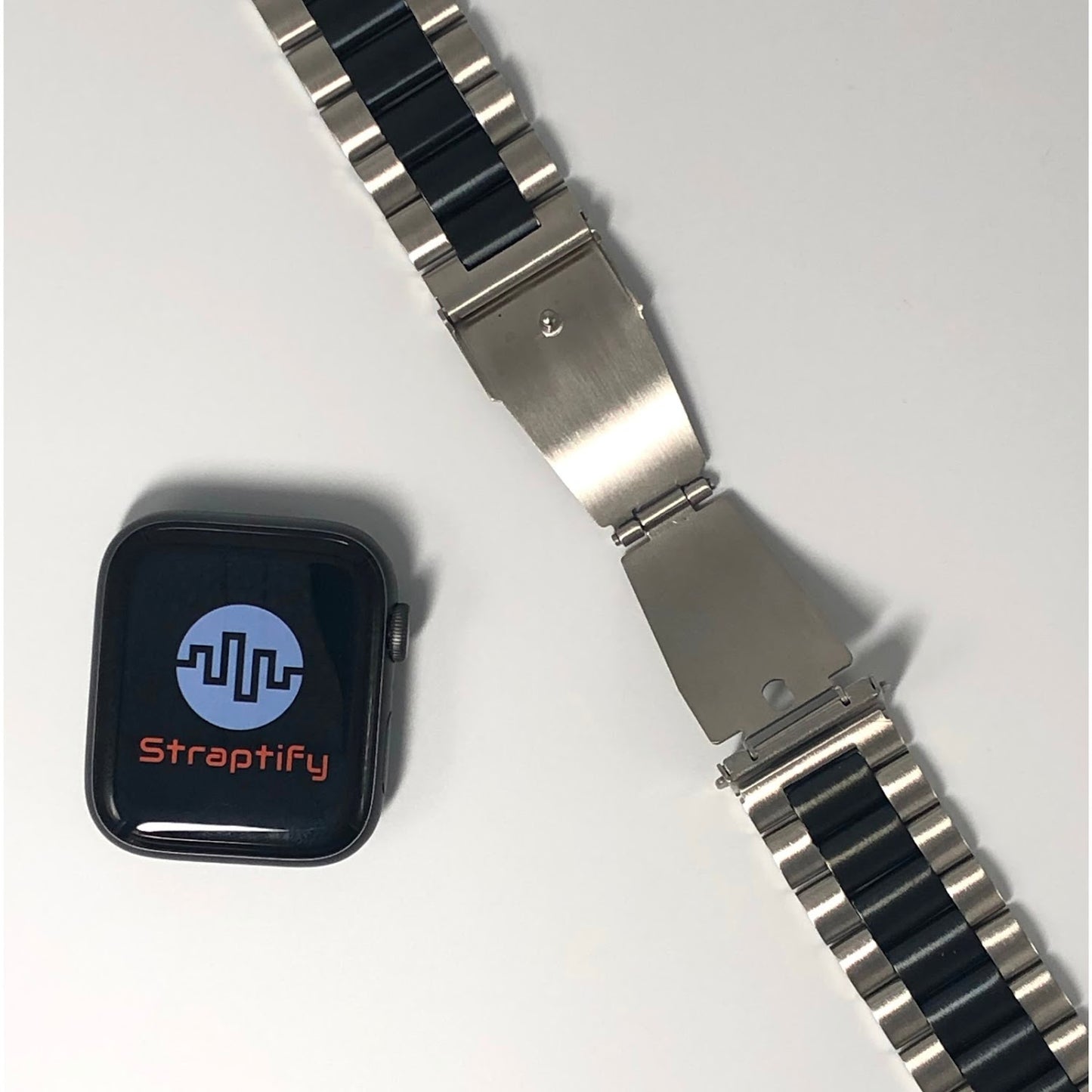 Three-beaded stainless steel strap - Silver Black 三珠不銹鋼錶帶 - 間黑色