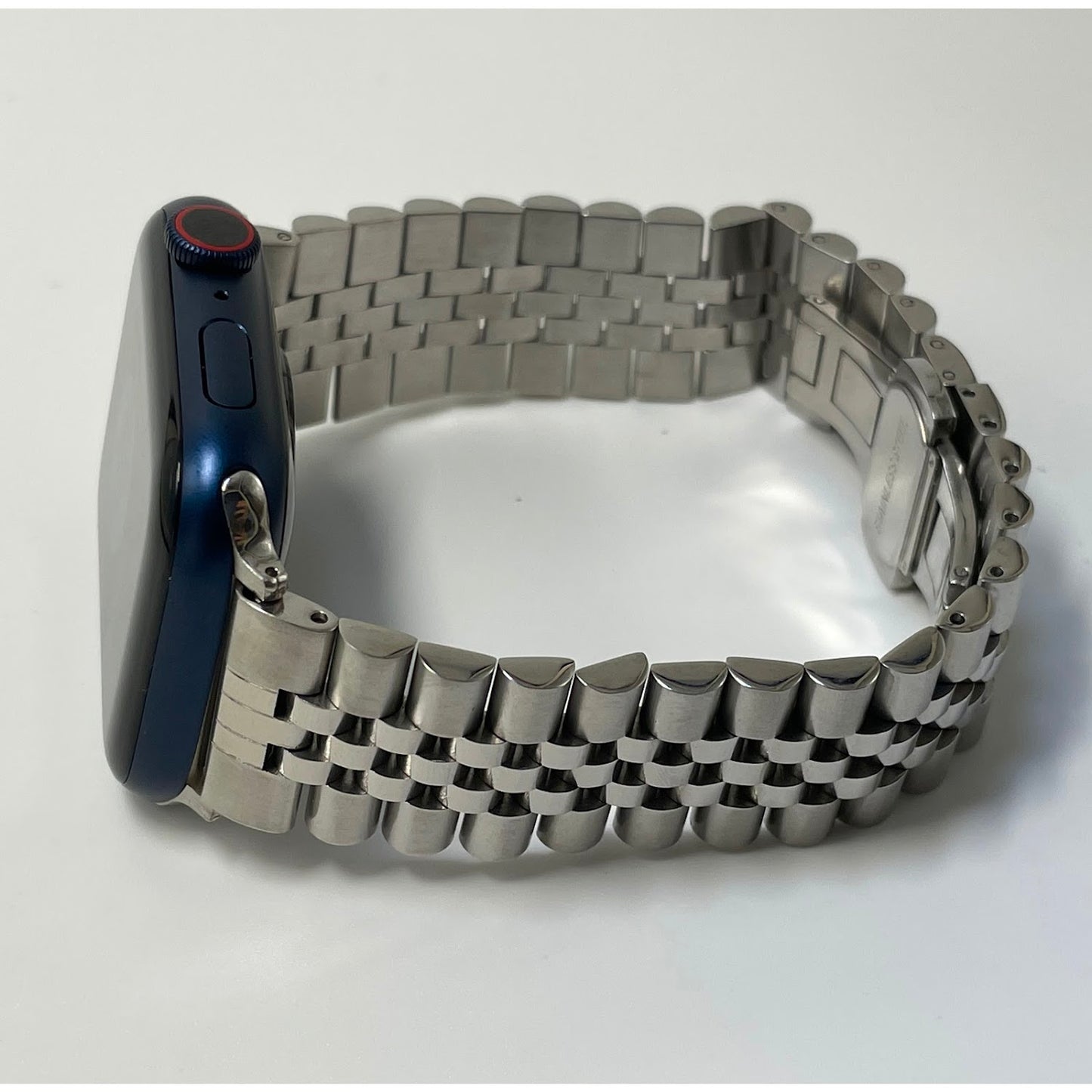 Five-beaded stainless steel solid strap - silver 五珠不銹鋼實心錶帶 - 銀色