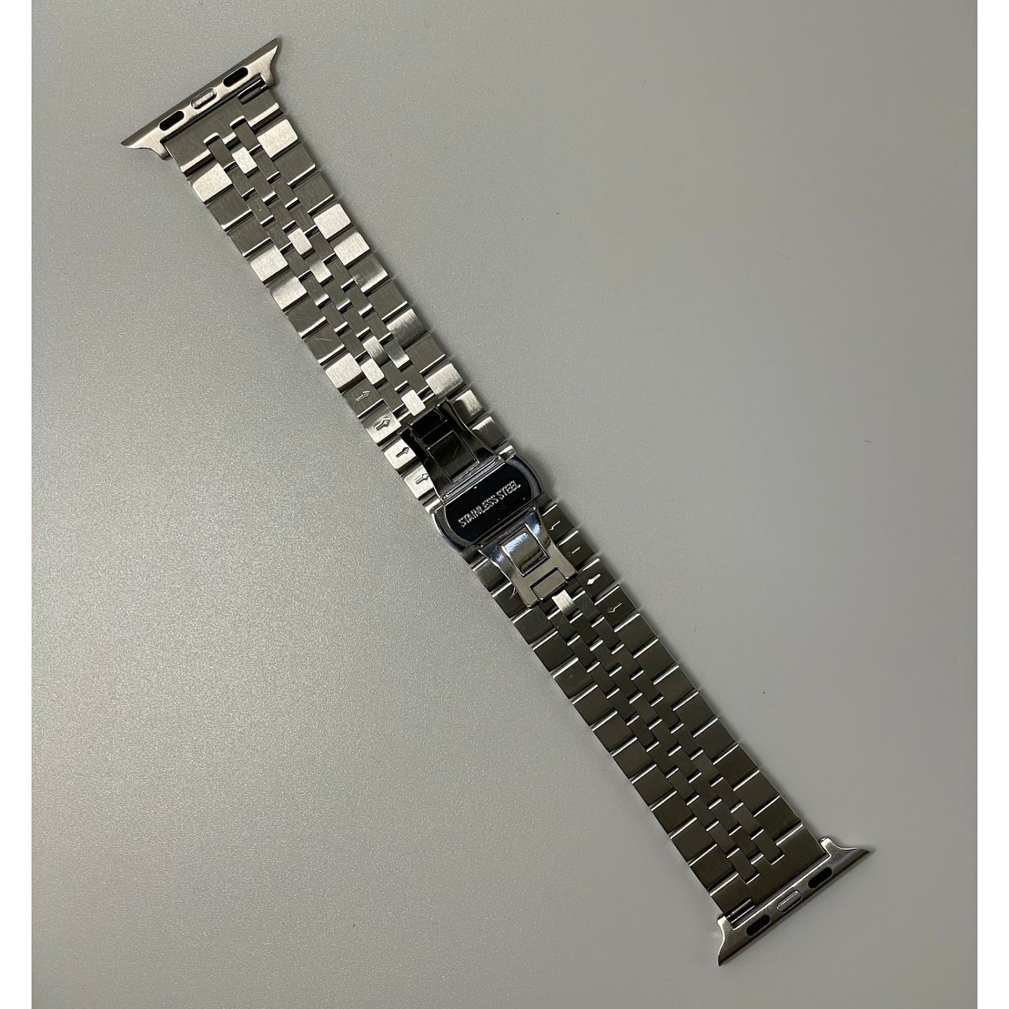 Five-beaded stainless steel solid strap - silver 五珠不銹鋼實心錶帶 - 銀色