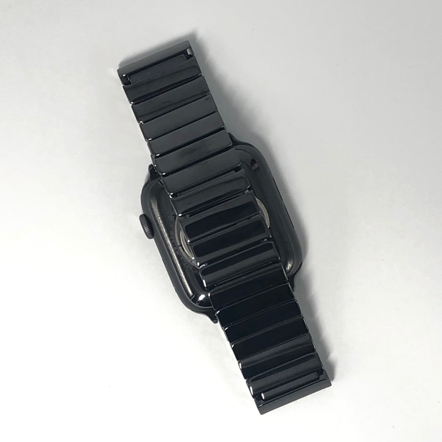One Bead Bright Black Ceramic Strap
一珠亮黑陶瓷錶帶