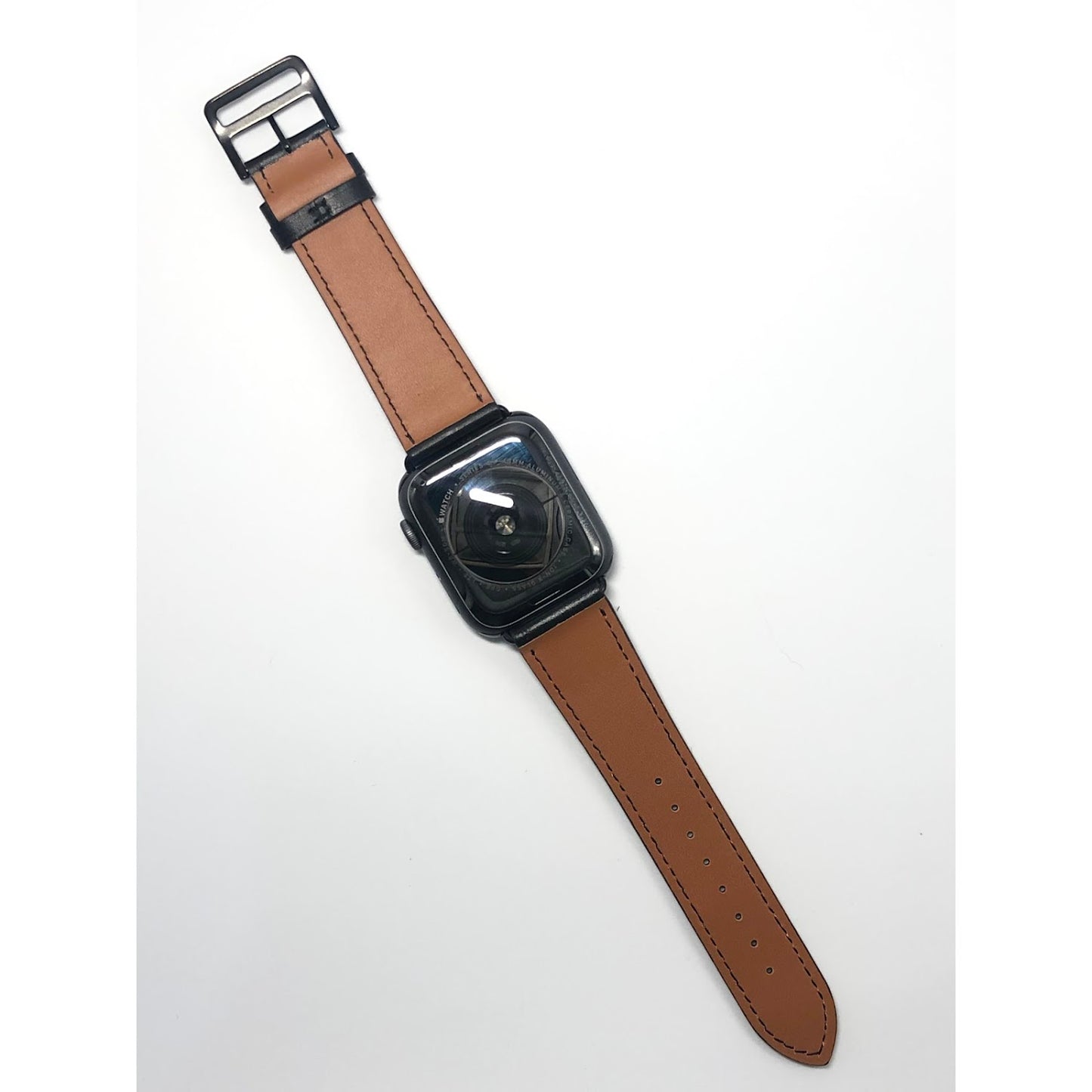 Single-loop leather strap - black
單圈真皮錶帶-黑色
